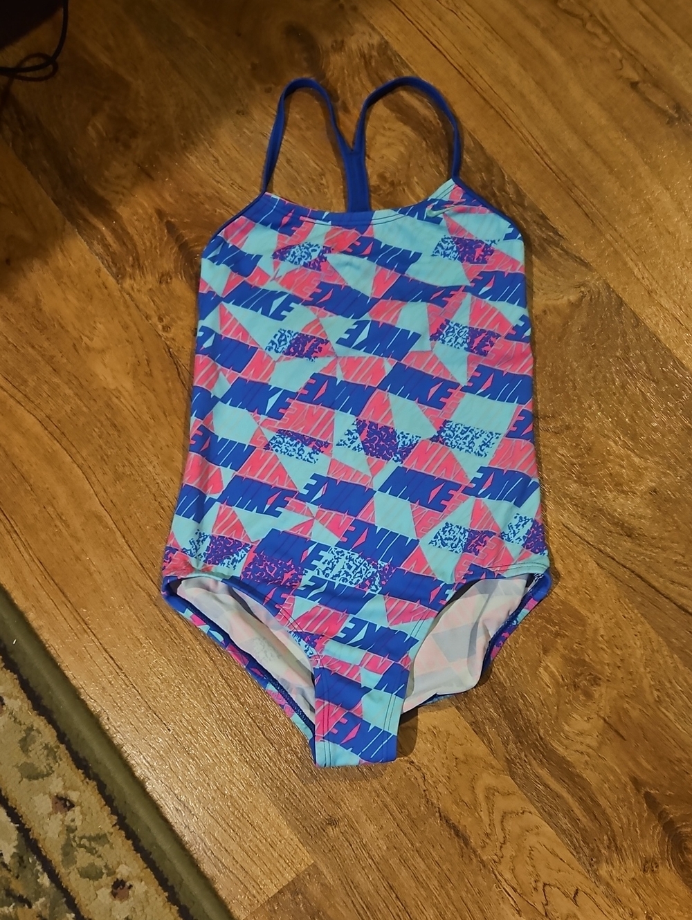 Girls Nike 1 Piece Swimsuit Size Medium (10)